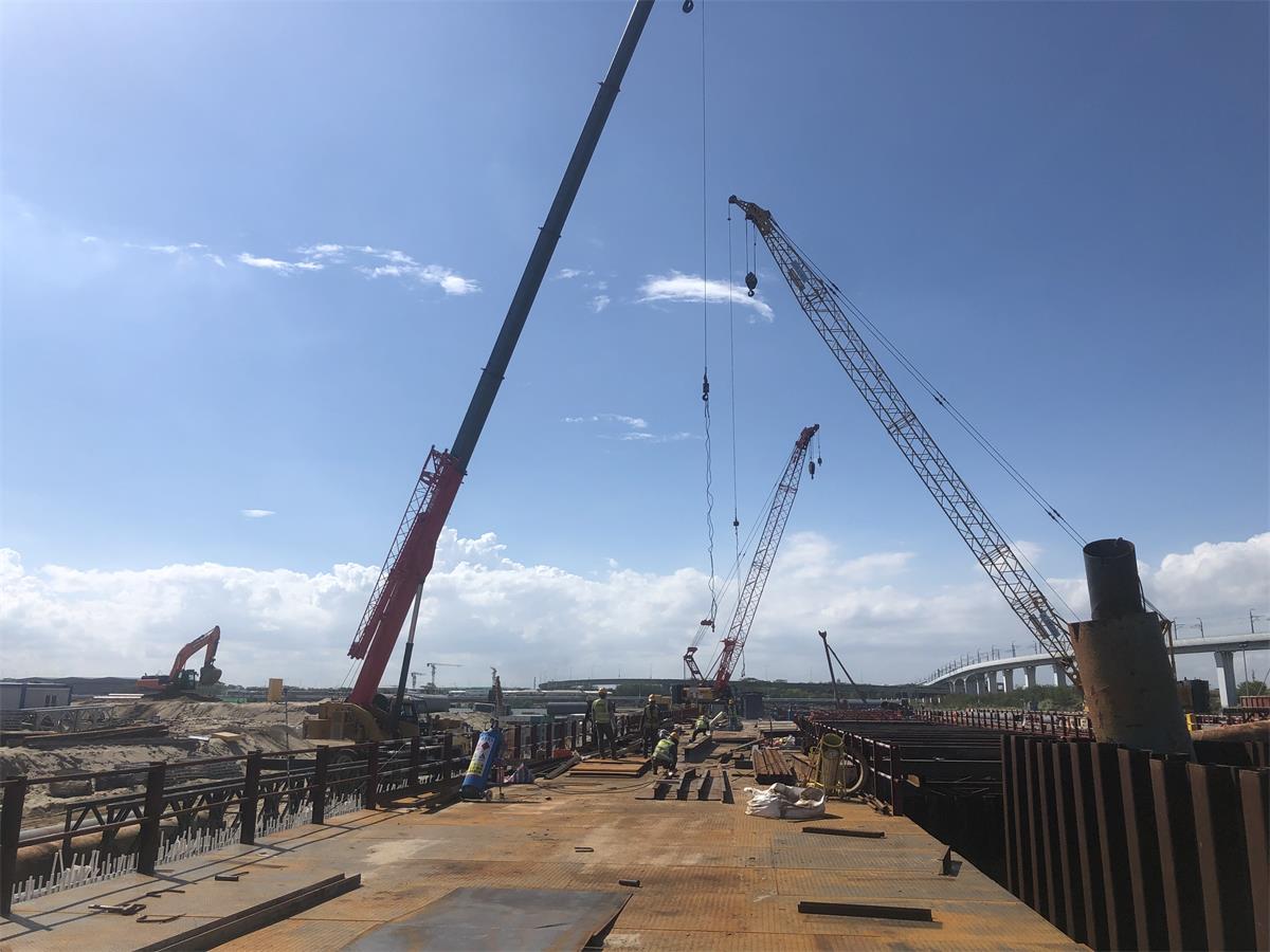 湖南浩潤路橋機(jī)械有限公司,郴州公路鋼橋設(shè)計(jì)制造加工,郴州鋼管樁橋梁設(shè)計(jì)制造加工 湖南浩潤路橋機(jī)械有限公司,郴州公路鋼橋設(shè)計(jì)制造加工,郴州鋼管樁橋梁設(shè)計(jì)制造加工